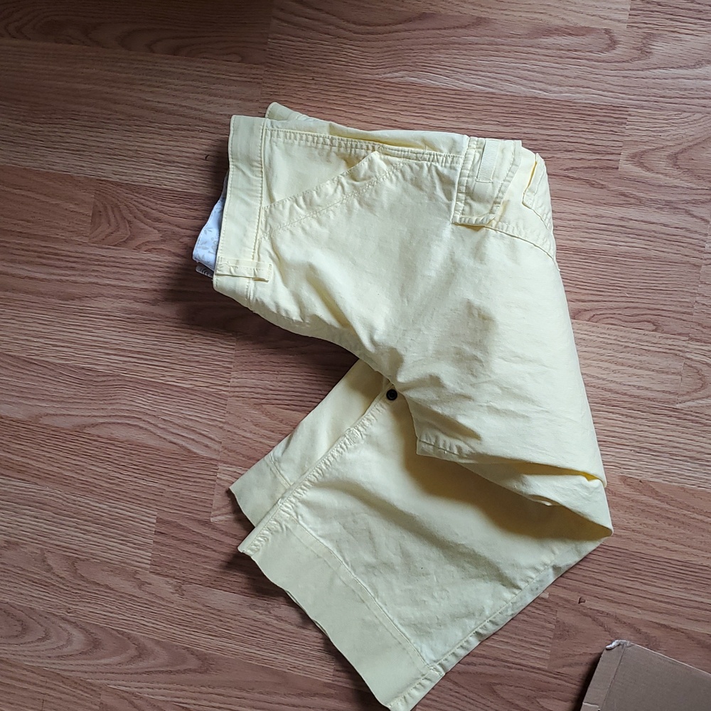 Lee Pale Yellow Cropped Utility Jeans - Picture 6 of 9